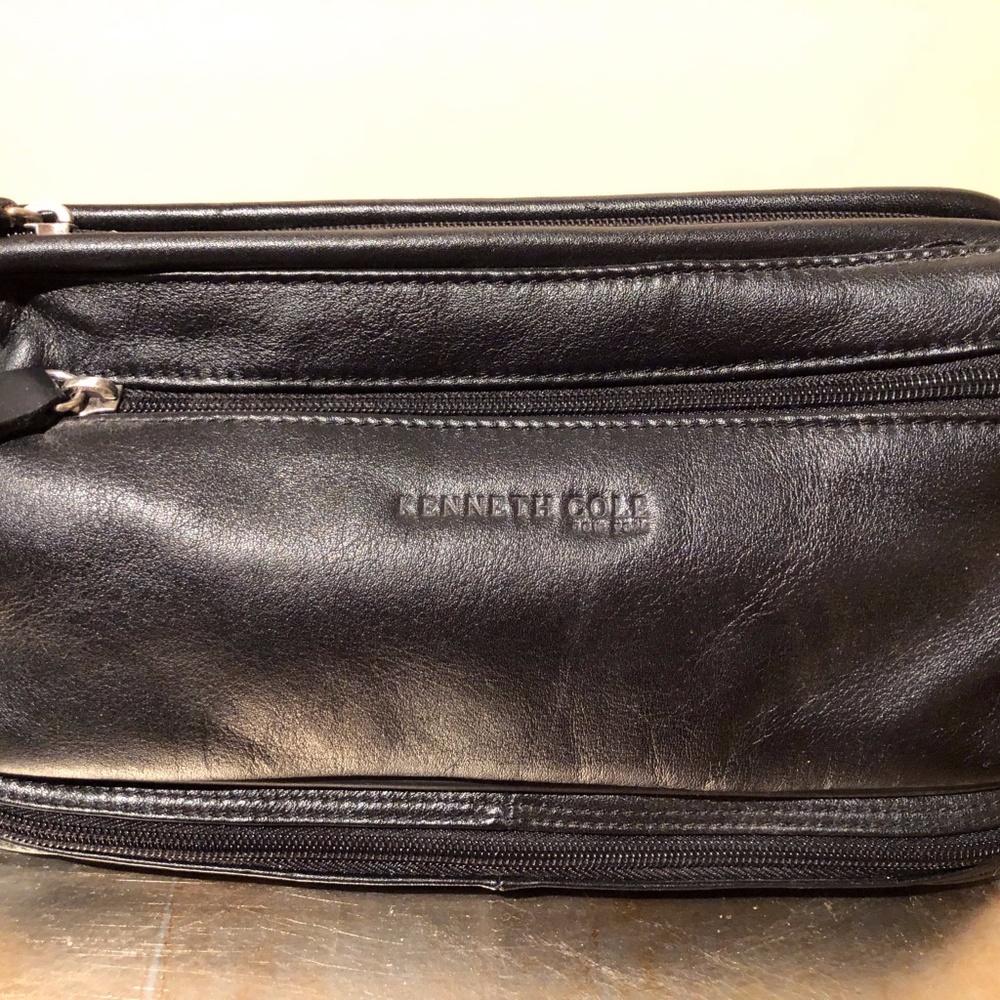 Kenneth Cole Toiletry Bag